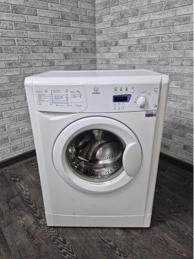 Стиральная машина Indesit WISE 10